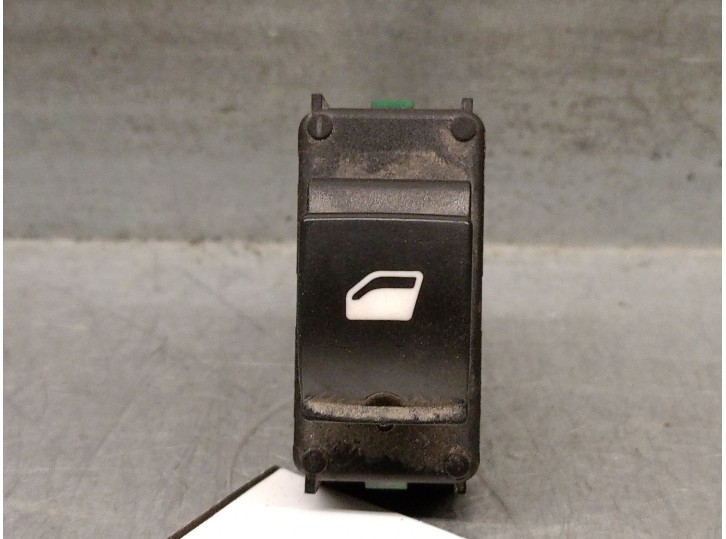 Recambio de mando elevalunas delantero derecho para opel combo furgoneta/monovolumen (k9) 1.5 d referencia OEM IAM 98016307ZD YH