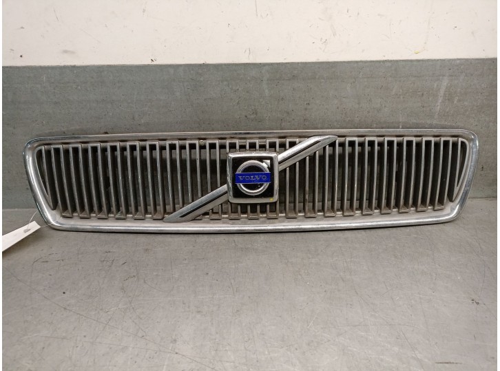 Recambio de rejilla delantera para volvo v40 station wagon (645) 1.8 i referencia OEM IAM 30803302 30899940 