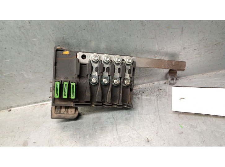 Recambio de caja reles / fusibles para seat toledo (1m2) 1.9 tdi referencia OEM IAM 1J0937617 1J0937617 