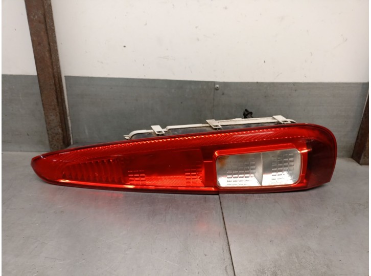 Replacement rear right tail light for Ford Fusion (CBK) 1.4 16V CAT OEM IAM reference 1383603 1383603 