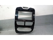 Replacement of front moldings for Chrysler Stratus Cabrio (JX) 2.5 CAT OEM IAM reference 681040274R 681040274R 