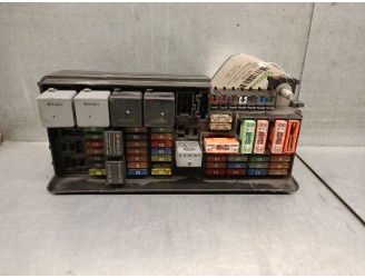 Recambio de caja reles / fusibles para mercedes-benz clase m (w164) ml 320 cdi 4-matic (164.122) referencia OEM IAM A1645403072 