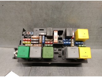 Recambio de caja reles / fusibles para mercedes-benz clase m (w164) ml 320 cdi 4-matic (164.122) referencia OEM IAM A1645402972 