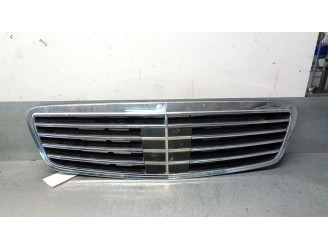 Recambio de rejilla delantera para mercedes-benz clase s (w220) berlina 4.3 v8 24v cat referencia OEM IAM A22088003839040 A22088