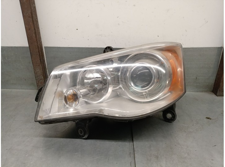 Recambio de faro izquierdo para chrysler grand voyager v (rt) 2.8 crd referencia OEM IAM 5113339AC 5113339AC 