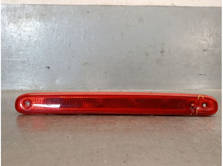 Recambio de luz central de freno para peugeot 107 1.0 cat (384f) referencia OEM IAM 6351W5 6351W5 
