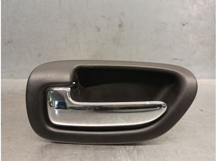 Recambio de maneta interior delantera izquierda para chrysler stratus cabrio (jx) 2.5 cat referencia OEM IAM V68889 QU45LAZAA 