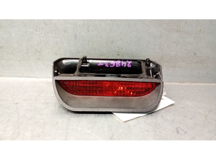 Recambio de luz central de freno para dacia sandero (bs_) 1.2 16v referencia OEM IAM 8200734823C 6001550085 