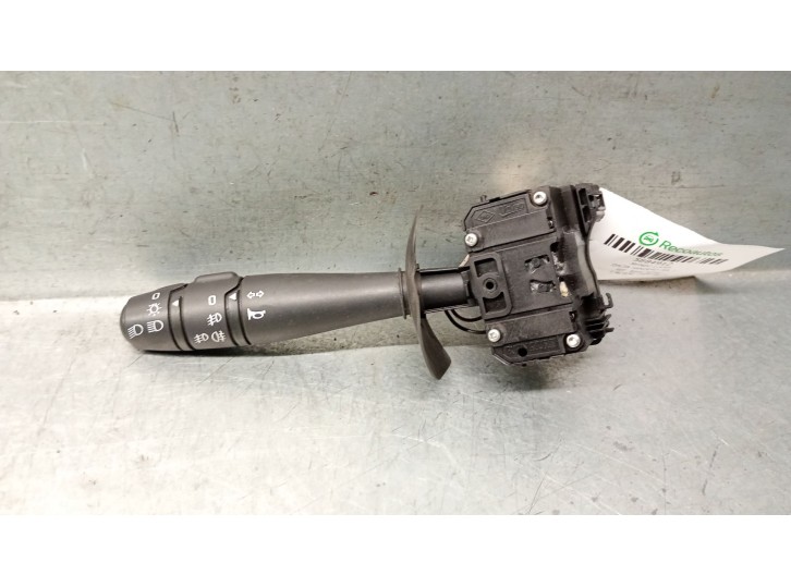 Recambio de mando luces para dacia sandero (bs_) 1.2 16v referencia OEM IAM 8200792587 6001551361 