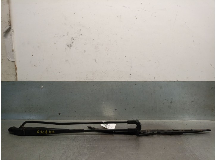 Recambio de brazo limpia delantero derecho para peugeot 107 1.0 cat (384f) referencia OEM IAM 6405V2 6405V2 