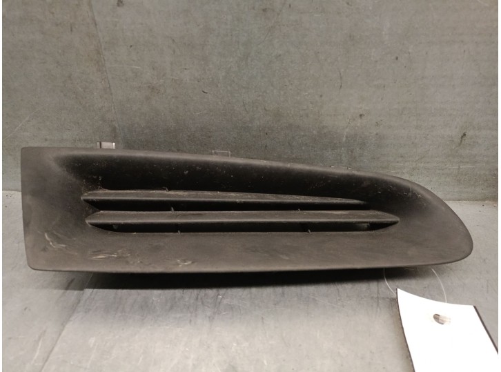 Recambio de rejilla paragolpes derecha para renault clio iii 1.5 dci diesel referencia OEM IAM 7701208684 7701208684 