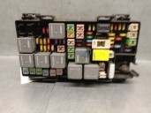 Recambio de caja reles / fusibles para chrysler grand voyager v (rt) 2.8 crd referencia OEM IAM RTB09C04C6 R2487A0331 