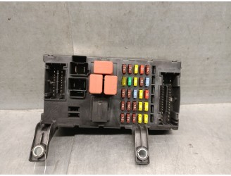 Recambio de caja reles / fusibles para fiat linea (323_, 110_) 1.3 d multijet (323axb11, 323axb1a) referencia OEM IAM 51763390 
