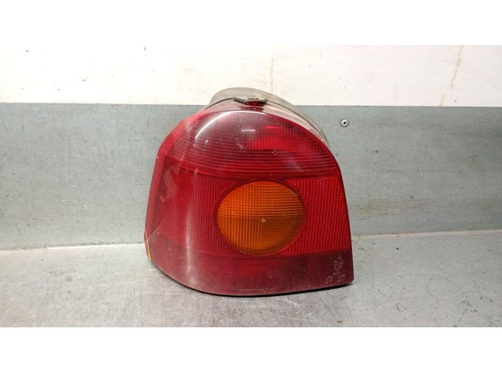 Recambio de piloto trasero izquierdo para renault twingo (co6) 1.3 cat referencia OEM IAM 7700820013 7700820013 