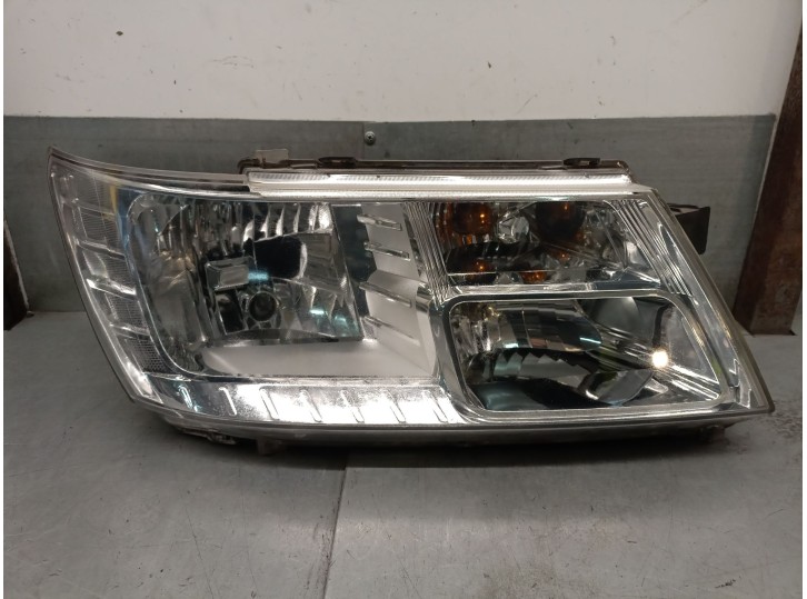 Recambio de faro derecho para dodge journey 2.0 crd referencia OEM IAM 5067788AC 5067788AC 