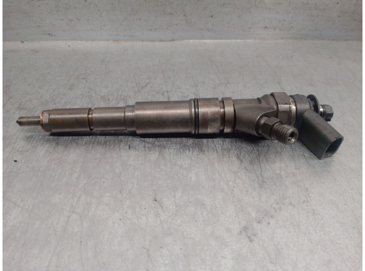 Recambio de inyector para bmw serie 3 berlina (e46) 2.0 16v diesel cat referencia OEM IAM 7788609 0445110080