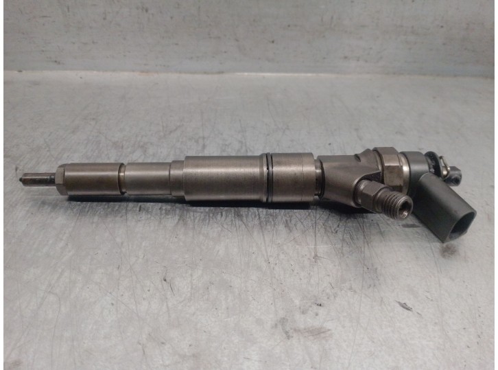 Recambio de inyector para bmw serie 3 berlina (e46) 2.0 16v diesel cat referencia OEM IAM 7788609 0445110080