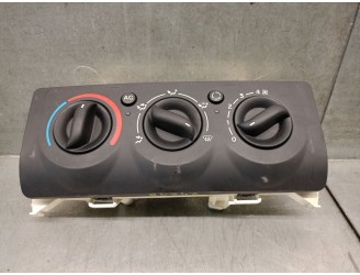 Recambio de mando calefaccion / aire acondicionado para renault clio ii fase ii (b/cb0) 1.2 referencia OEM IAM 8200147180 770104