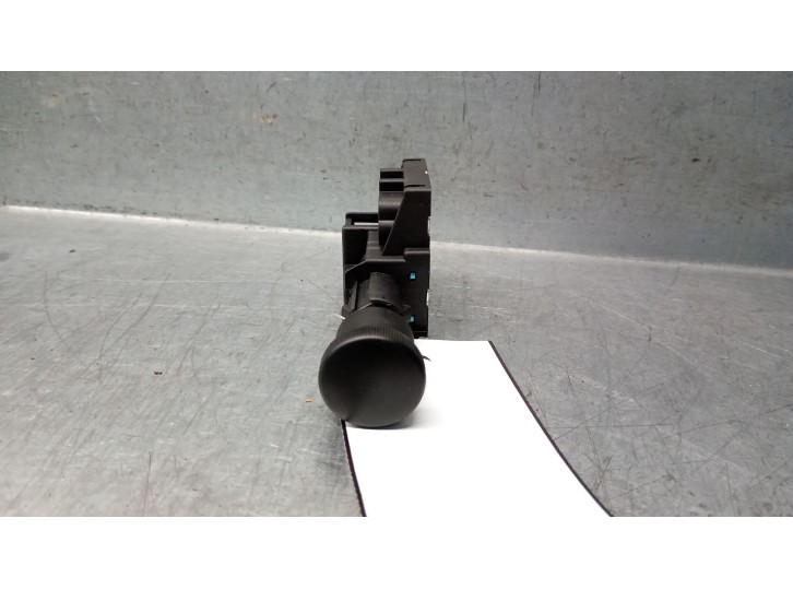 Recambio de mando luces salpicadero para bmw serie 3 compacto (e36) 318tds referencia OEM IAM 61318353503 61318353503 