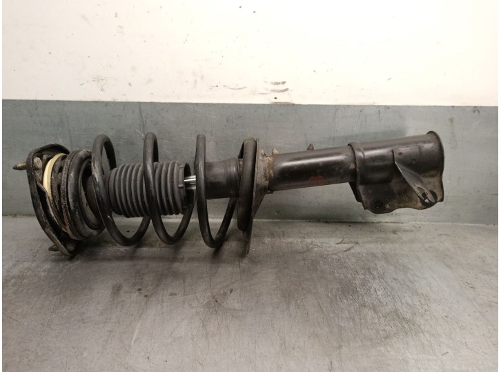 Recambio de amortiguador delantero derecho para volvo s40 berlina 1.9 diesel cat referencia OEM IAM 30884196 30884196 