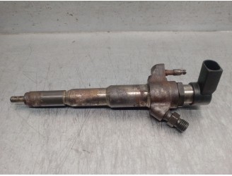 Recambio de inyector para renault master iii furgon ma / fm9t / myb23061a3t0 2.3 diesel referencia OEM IAM 166000372R HMLGT5164