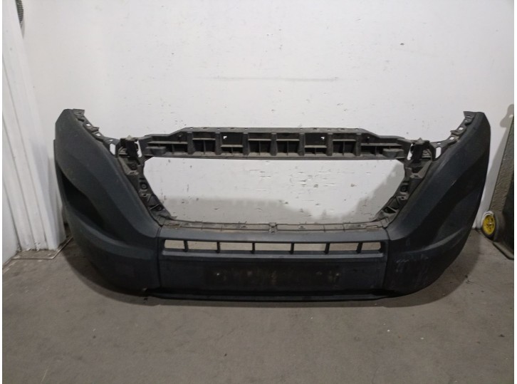 Recambio de paragolpes delantero para peugeot boxer furgoneta 2.0 bluehdi 130 referencia OEM IAM 1637293680 1637293680 