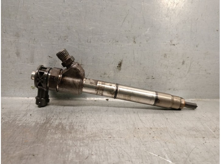 Recambio de inyector para kia optima (jf) 1.7 crdi referencia OEM IAM 338002A610 0445110589