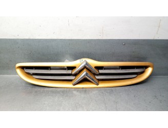 Replacement front grille for Citroën Saxo 1.5 diesel OEM IAM reference 9636012980 7414F6 