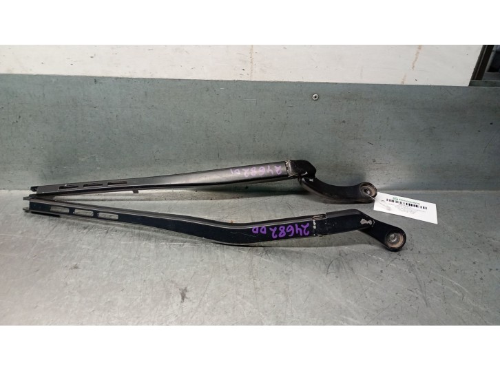 Recambio de brazo limpia delantero derecho para audi a4 berlina (8e) 2.0 16v fsi referencia OEM IAM 8E1955408A 8E1955408A 