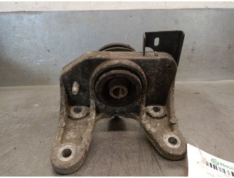 Recambio de soporte motor derecho para renault trafic caja cerrada (ab 4.01) 1.9 diesel referencia OEM IAM 8200219372 8200219372