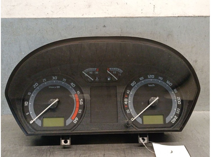 Recambio de cuadro instrumentos para skoda fabia familiar (6y5) 1.9 tdi referencia OEM IAM 6Y0920882D 6Y0920882D 