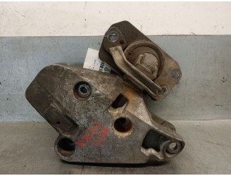 Recambio de soporte motor para renault trafic caja cerrada (ab 4.01) 1.9 diesel referencia OEM IAM 8200003828K 8200378211 