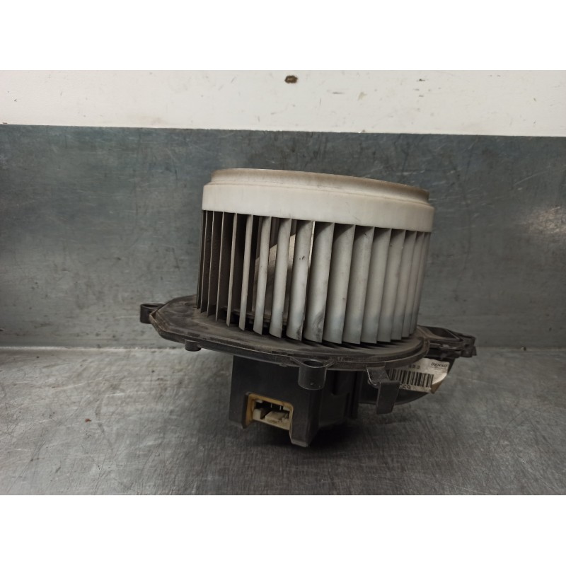 Recambio de motor calefaccion para peugeot partner kombi confort referencia OEM IAM 6441AR 5E2228200 DENSO