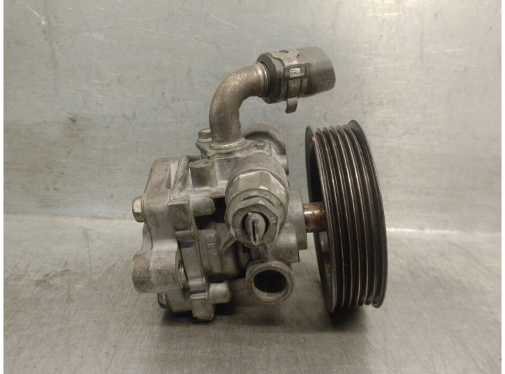 Recambio de bomba servodireccion para dodge journey 2.0 crd referencia OEM IAM 5151017AD 5151017AD 