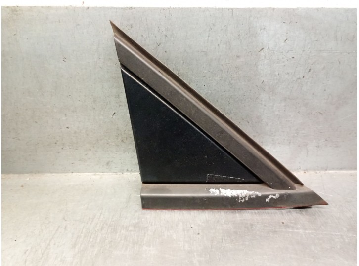 Recambio de molduras delanteras para opel crossland x 1.2 referencia OEM IAM 13482335 13482335 