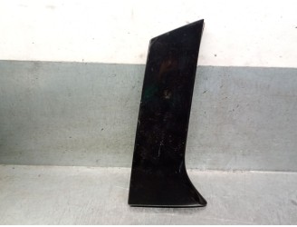 Recambio de molduras traseras para opel crossland x 1.2 referencia OEM IAM 13481458 39031382 