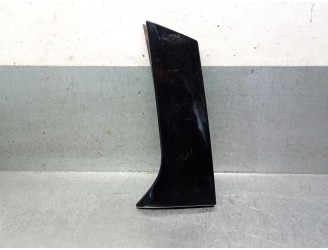 Recambio de molduras traseras para opel crossland x 1.2 referencia OEM IAM 13481457 39031383 