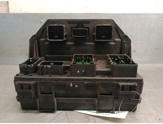 Recambio de caja reles / fusibles para dodge journey 2.0 crd referencia OEM IAM 4692290AC 