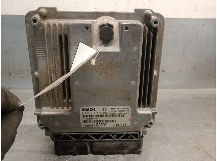 Recambio de centralita motor uce para dodge journey 2.0 crd referencia OEM IAM P05094820AF 0281014577