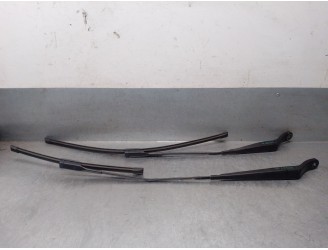 Recambio de brazo limpia delantero derecho para opel crossland x 1.2 referencia OEM IAM 39079980 39079980 