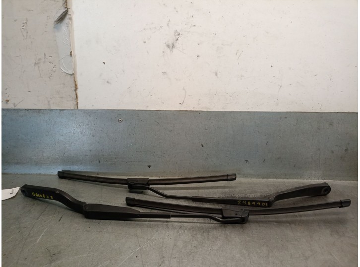 Recambio de brazo limpia delantero derecho para saab 9-5 station wagon (ys3e) 2.0 t referencia OEM IAM 56671828 4832374 