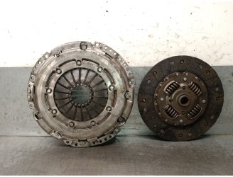 Recambio de kit embrague para seat ibiza iv st (6j8, 6p8) 1.6 tdi referencia OEM IAM 03L198141 03L198141 