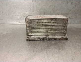 Recambio de enfriador aceite motor para renault master iii furgon ma / fm9t / myb23061a3t0 2.3 diesel referencia OEM IAM 7034676