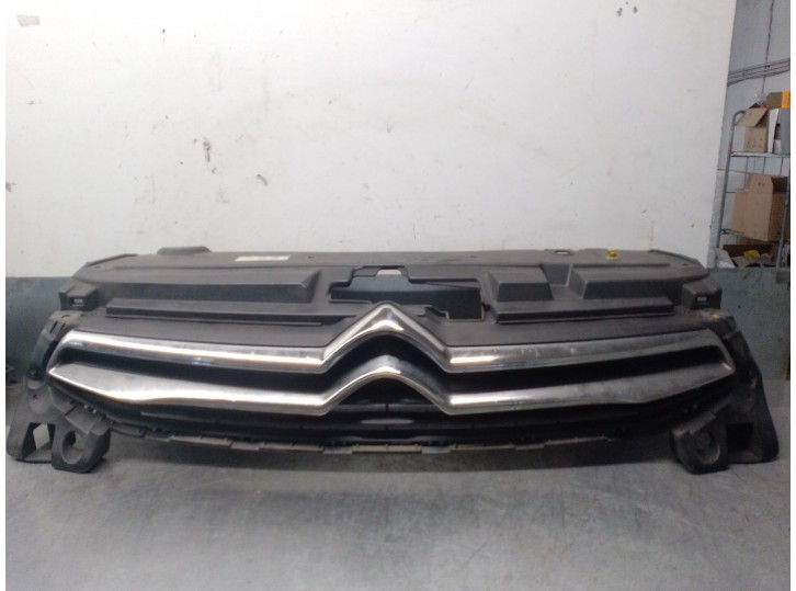 Recambio de rejilla delantera para citroën c-elysee (dd_) 1.6 bluehdi 100 referencia OEM IAM 9676957880 9676957880 