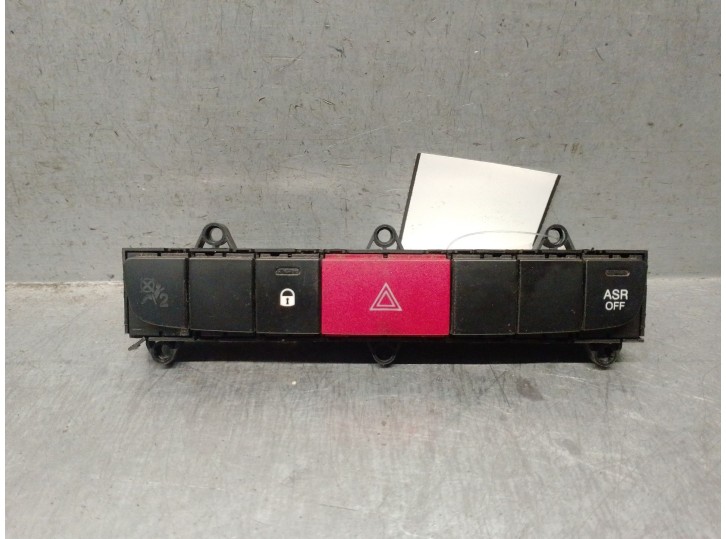 Recambio de warning para peugeot boxer furgoneta 2.0 bluehdi 130 referencia OEM IAM 7355861480 1612507480 