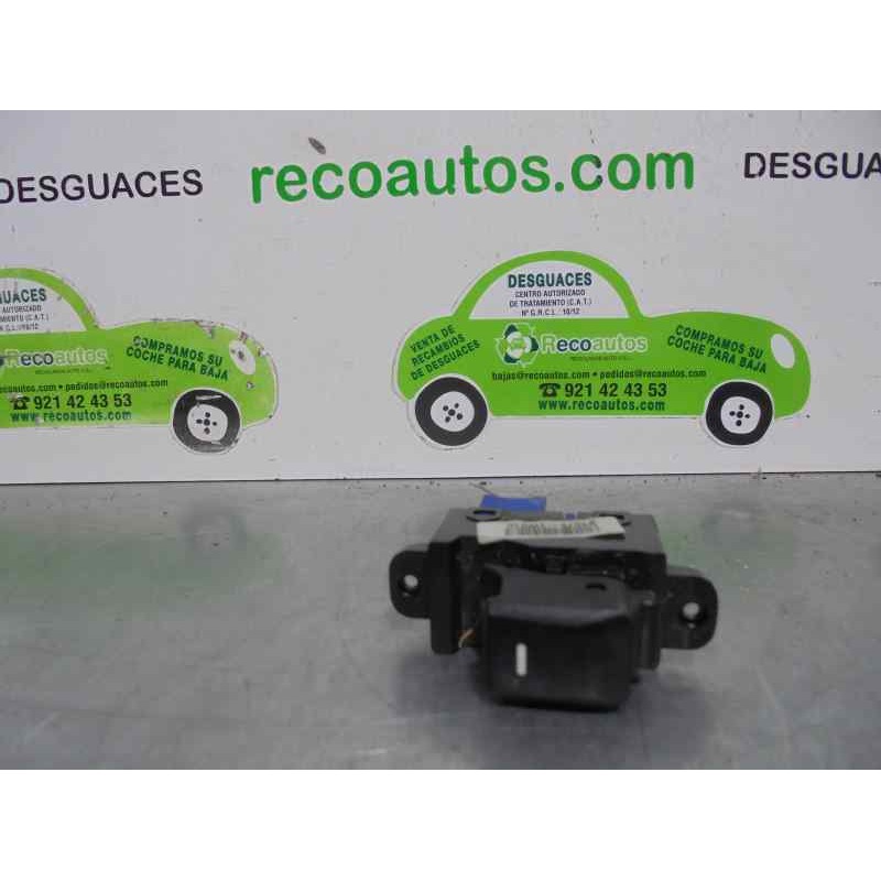 Recambio de mando elevalunas delantero derecho para kia rio 1.2 cat referencia OEM IAM 935751W010 