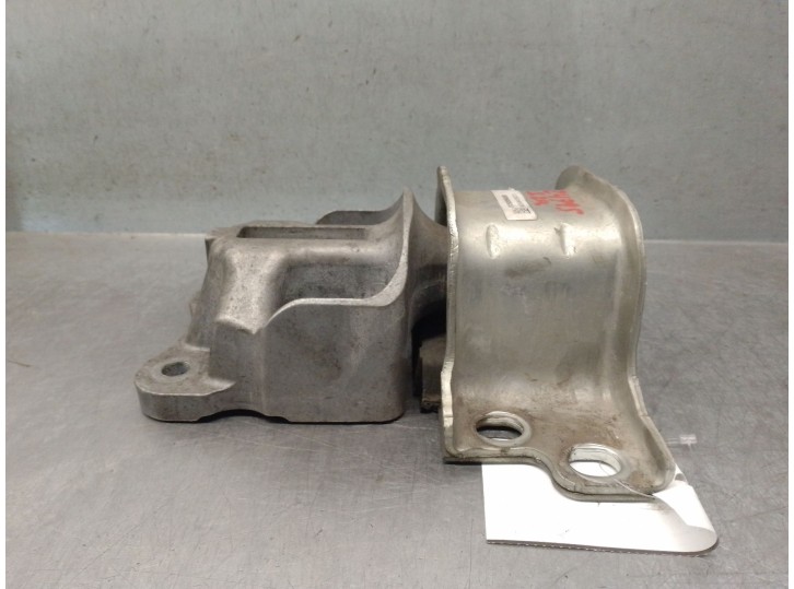 Recambio de soporte motor para peugeot boxer furgoneta 2.0 bluehdi 130 referencia OEM IAM 01393896080 1613973680 