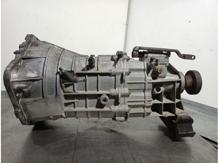 Recambio de caja cambios para ssangyong rodius i 2.7 xdi referencia OEM IAM 3102021111 3102021111 MAD2100580030