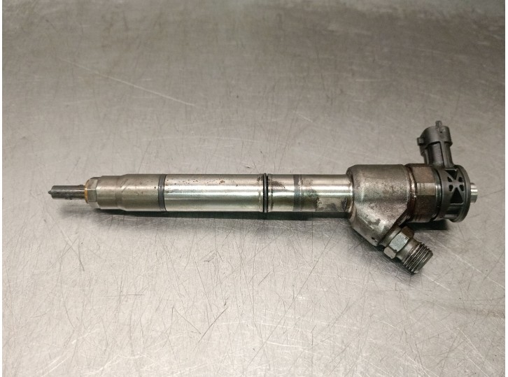 Recambio de inyector para kia optima (jf) 1.7 crdi referencia OEM IAM 338002A610 0445110589