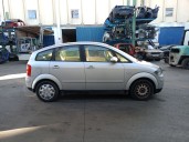 audi a2 (8z0) del año 2003